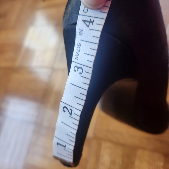 Size 11 satin black peep toe heels - Picture 6 of 8